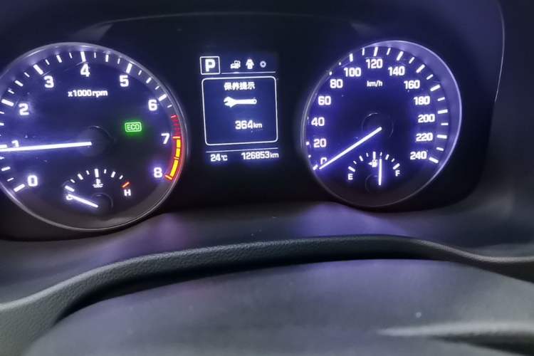 Used Hyundai Elantra (6th Generation / Lingdong) 2016 1.6L Automatic ZhiXuan – Elite Version Odometer Close Up