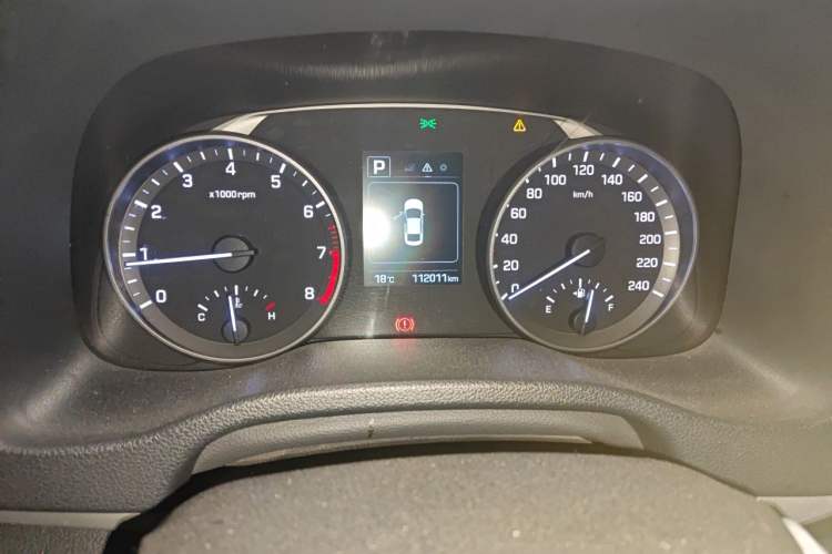 Used Hyundai Elantra (6th Generation / Lingdong) 2016 1.6L Automatic ZhiXuan – Elite Version Odometer Close Up