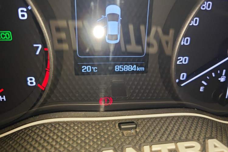 Used Hyundai Elantra (6th Generation / Lingdong) 2016 1.6L Automatic ZhiXuan – Elite Version Odometer Close Up