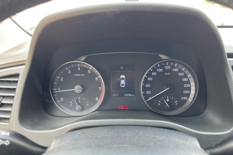 Used Hyundai Elantra (6th Generation / Lingdong) 2016 1.6L Manual ZhiXuan · Dynamic Model Odometer Close Up