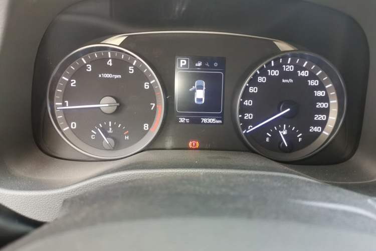 Used Hyundai Elantra (6th Generation / Lingdong) 2016 1.6L Automatic ZhiXuan – Elite Version Odometer Close Up