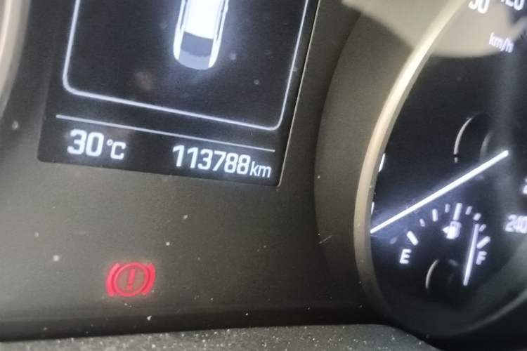 Used Hyundai Elantra (6th Generation / Lingdong) 2016 1.6L Automatic ZhiXuan – Elite Version Odometer Close Up
