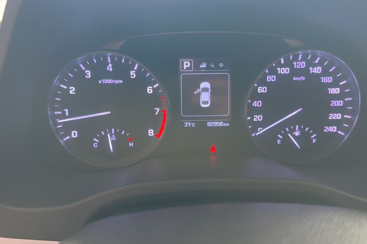 Used Hyundai Elantra (6th Generation / Lingdong) 2016 1.6L Automatic ZhiXuan – Elite Version Odometer Close Up