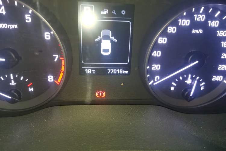 Used Hyundai Elantra (6th Generation / Lingdong) 2016 1.6L Automatic ZhiXuan – Elite Version Odometer Close Up