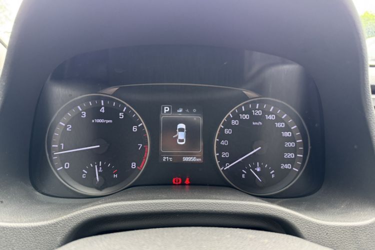 Used Hyundai Elantra (6th Generation / Lingdong) 2016 1.6L Automatic ZhiXuan – Elite Version Odometer Close Up