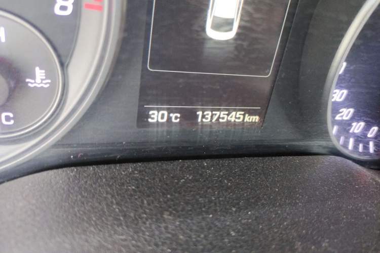 Used Hyundai Elantra (6th Generation / Lingdong) 2016 1.4T Dual-Clutch Xuan Dong · Dynamic Version Odometer Close Up