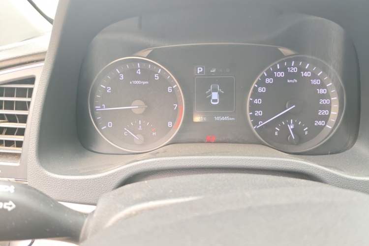 Used Hyundai Elantra (6th Generation / Lingdong) 2016 1.6L Automatic ZhiXuan – Elite Version Odometer Close Up
