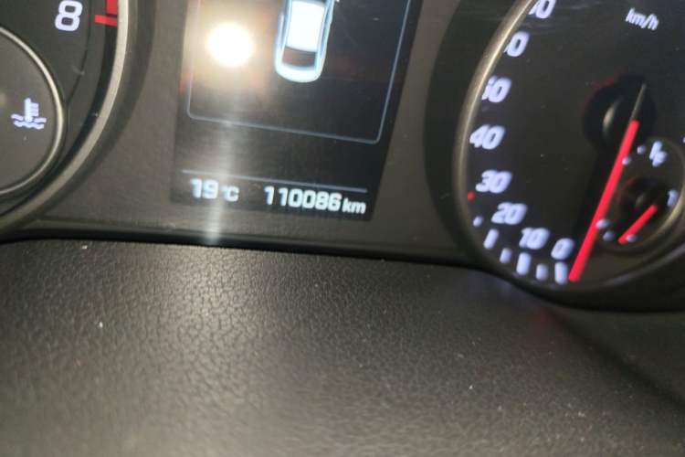 Used Hyundai Elantra (6th Generation / Lingdong) 2016 1.4T Dual-Clutch Xuan Dong · Dynamic Version Odometer Close Up