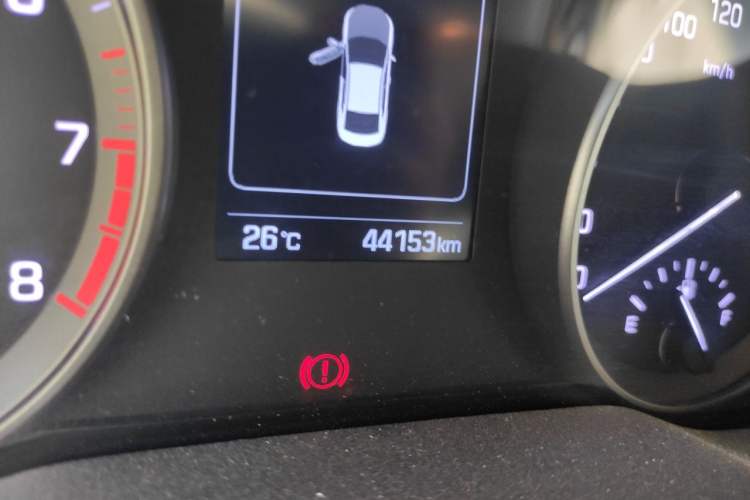 Used Hyundai Elantra (6th Generation / Lingdong) 2016 1.6L Manual ZhiXuan·Youth Edition Odometer Close Up