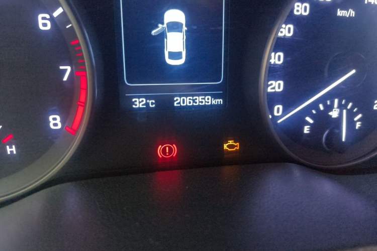 Used Hyundai Elantra (6th Generation / Lingdong) 2016 1.6L Automatic ZhiXuan · Luxury Version Odometer Close Up