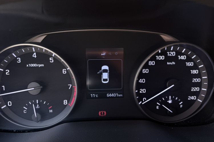 Used Hyundai Elantra (6th Generation / Lingdong) 2016 1.6L Manual ZhiXuan·Youth Edition Odometer Close Up