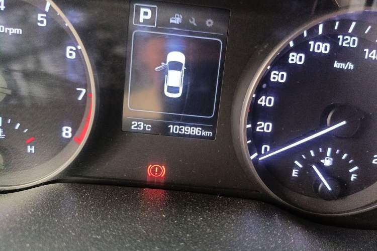 Used Hyundai Elantra (6th Generation / Lingdong) 2016 1.6L Automatic ZhiXuan · Luxury Version Odometer Close Up