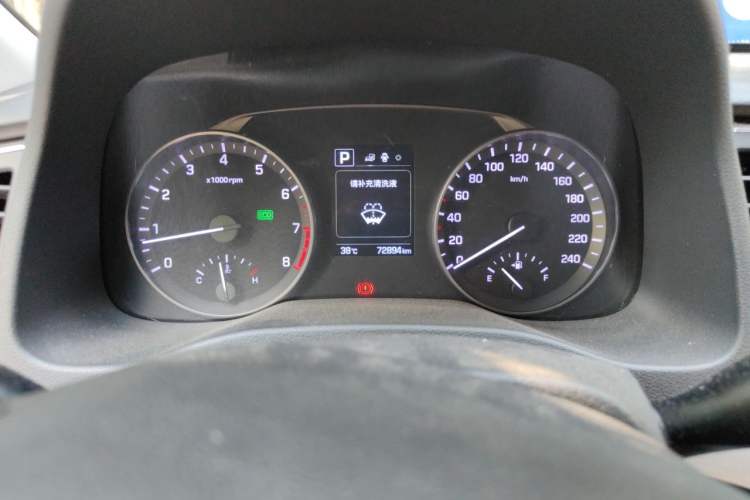 Used Hyundai Elantra (6th Generation / Lingdong) 2016 1.6L Automatic ZhiXuan – Elite Version Odometer Close Up
