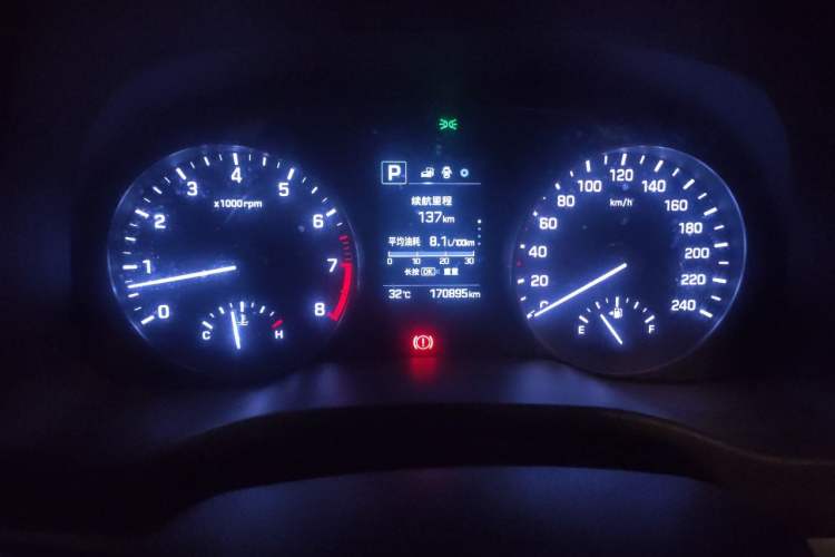 Used Hyundai Elantra (6th Generation / Lingdong) 2016 1.6L Automatic ZhiXuan – Elite Version Odometer Close Up