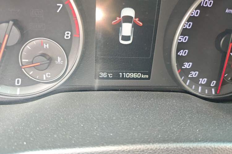 Used Hyundai Elantra (6th Generation / Lingdong) 2016 1.4T Dual-Clutch Xuan Dong · Dynamic Version Odometer Close Up