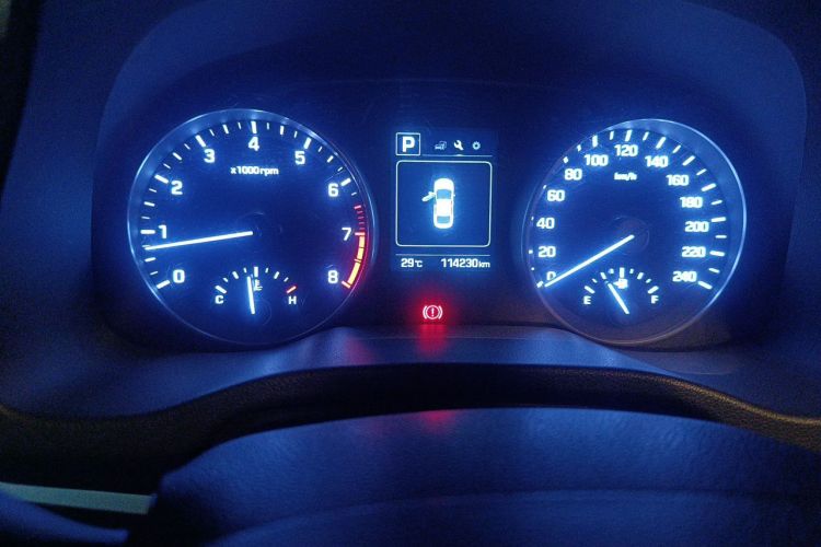 Used Hyundai Elantra (6th Generation / Lingdong) 2016 1.6L Automatic ZhiXuan · Luxury Version Odometer Close Up
