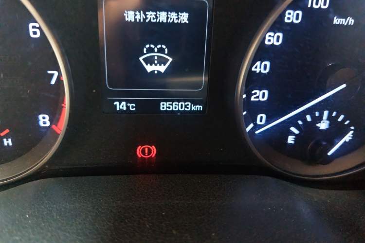 Used Hyundai Elantra (6th Generation / Lingdong) 2016 1.6L Automatic ZhiXuan – Elite Version Odometer Close Up