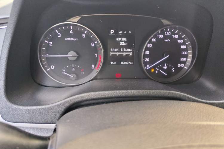 Used Hyundai Elantra (6th Generation / Lingdong) 2016 1.6L Automatic ZhiXuan – Elite Version Odometer Close Up