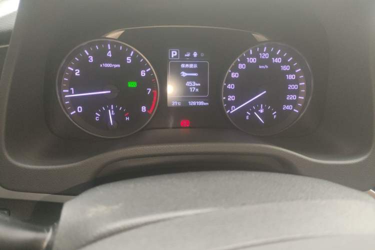 Used Hyundai Elantra (6th Generation / Lingdong) 2016 1.6L Automatic ZhiXuan · Luxury Version Odometer Close Up