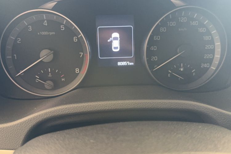 Used Hyundai Elantra (6th Generation / Lingdong) 2016 1.6L Automatic ZhiXuan – Elite Version Odometer Close Up