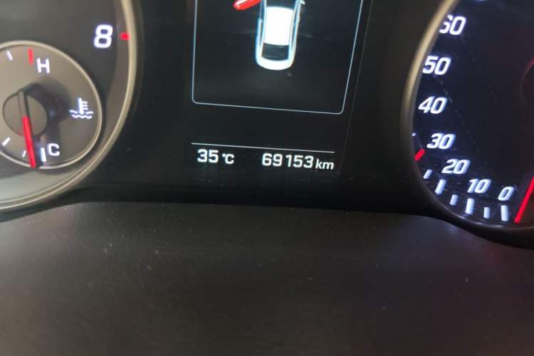 Used Hyundai Elantra (6th Generation / Lingdong) 2016 1.4T Dual-Clutch Xuan Dong · Dynamic Version Odometer Close Up