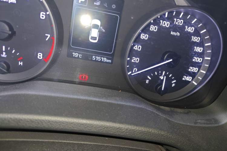 Used Hyundai Elantra (6th Generation / Lingdong) 2016 1.6L Automatic ZhiXuan – Elite Version Odometer Close Up