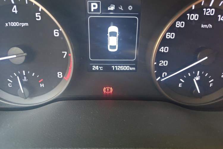Used Hyundai Elantra (6th Generation / Lingdong) 2016 1.6L Automatic ZhiXuan – Elite Version Odometer Close Up