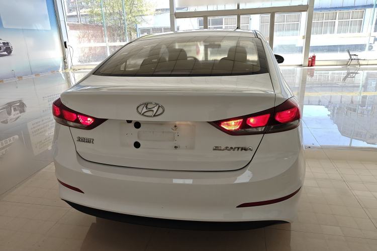 Used Hyundai Elantra (6th Generation / Lingdong) 2016 1.6L Manual ZhiXuan·Youth Edition Rear