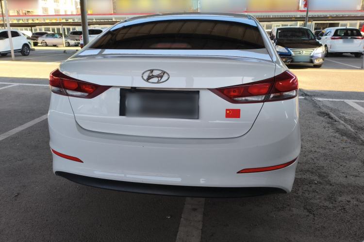 Used Hyundai Elantra (6th Generation / Lingdong) 2016 1.6L Manual ZhiXuan·Youth Edition Rear Right 45 Deg