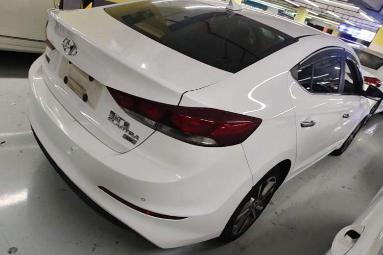 Used Hyundai Elantra (6th Generation / Lingdong) 2016 1.6L Automatic ZhiXuan – Elite Version Rear Right 45 Deg