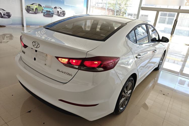 Used Hyundai Elantra (6th Generation / Lingdong) 2016 1.6L Manual ZhiXuan·Youth Edition Rear Right 45 Deg