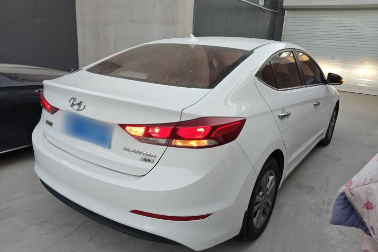 Used Hyundai Elantra (6th Generation / Lingdong) 2016 1.6L Manual ZhiXuan·Youth Edition Rear Right 45 Deg