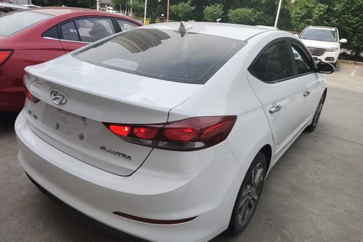 Used Hyundai Elantra (6th Generation / Lingdong) 2016 1.6L Automatic ZhiXuan – Elite Version Rear Right 45 Deg
