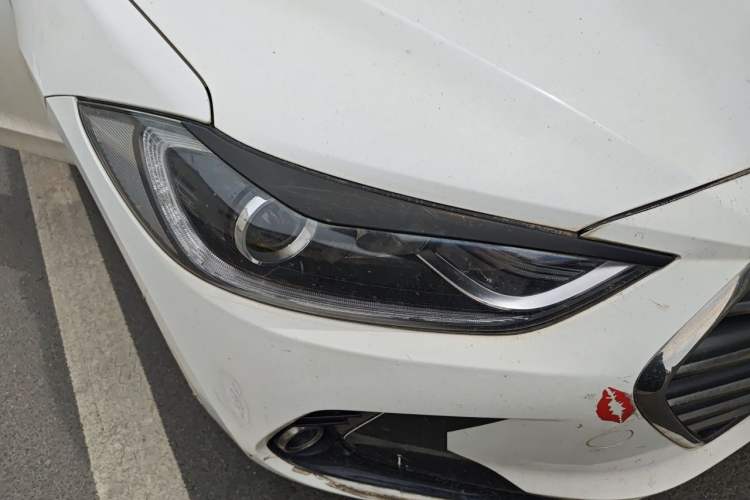 Used Hyundai Elantra (6th Generation / Lingdong) 2016 1.6L Automatic ZhiXuan – Elite Version Right Front Headlight