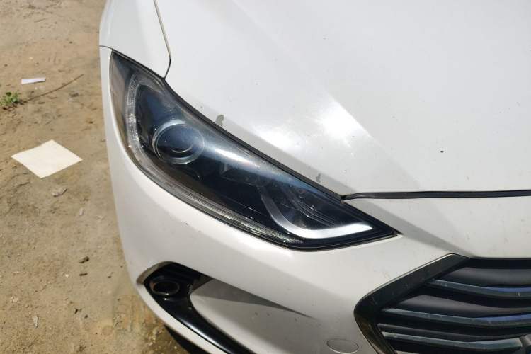Used Hyundai Elantra (6th Generation / Lingdong) 2016 1.6L Automatic ZhiXuan – Elite Version Right Front Headlight