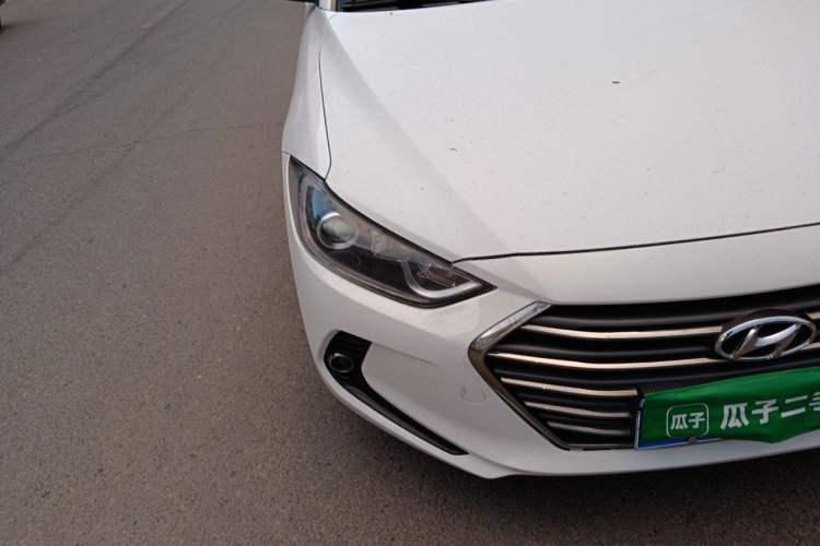 Used Hyundai Elantra (6th Generation / Lingdong) 2016 1.6L Automatic ZhiXuan – Elite Version Right Front Headlight