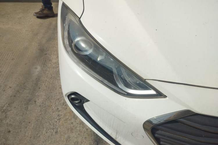 Used Hyundai Elantra (6th Generation / Lingdong) 2016 1.4T Dual-Clutch Xuan Dong·Elite Version Right Front Headlight