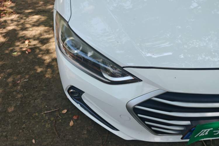 Used Hyundai Elantra (6th Generation / Lingdong) 2016 1.6L Manual ZhiXuan · Dynamic Model Right Front Headlight