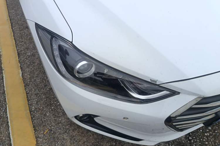 Used Hyundai Elantra (6th Generation / Lingdong) 2016 1.6L Automatic ZhiXuan · Luxury Version Right Front Headlight