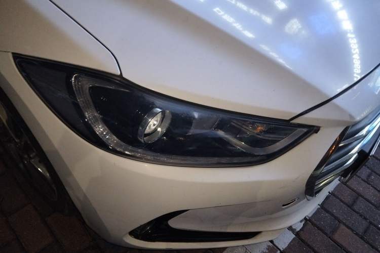 Used Hyundai Elantra (6th Generation / Lingdong) 2016 1.6L Automatic ZhiXuan – Elite Version Right Front Headlight