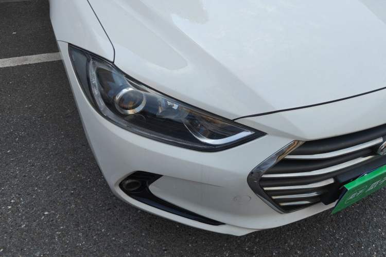 Used Hyundai Elantra (6th Generation / Lingdong) 2016 1.6L Automatic ZhiXuan – Elite Version Right Front Headlight