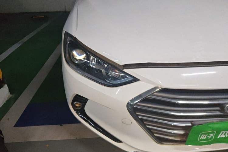 Used Hyundai Elantra (6th Generation / Lingdong) 2016 1.6L Automatic ZhiXuan – Elite Version Right Front Headlight