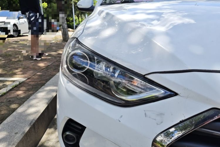 Used Hyundai Elantra (6th Generation / Lingdong) 2016 1.6L Automatic ZhiXuan – Elite Version Right Front Headlight