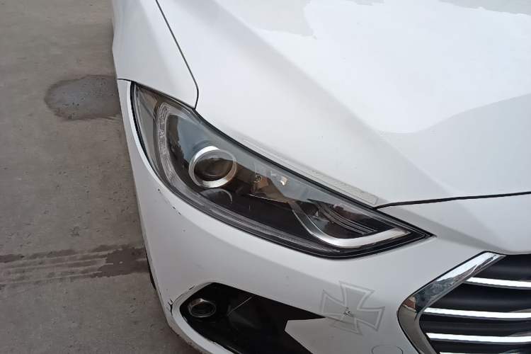 Used Hyundai Elantra (6th Generation / Lingdong) 2016 1.6L Automatic ZhiXuan – Elite Version Right Front Headlight