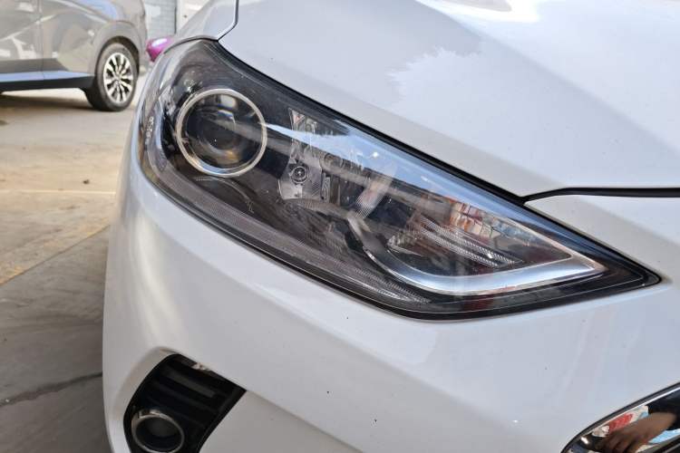 Used Hyundai Elantra (6th Generation / Lingdong) 2016 1.6L Automatic ZhiXuan – Elite Version Right Front Headlight