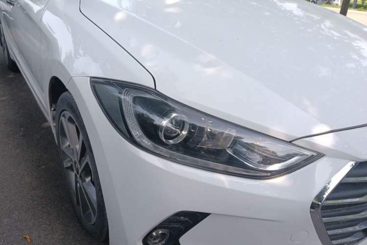 Used Hyundai Elantra (6th Generation / Lingdong) 2016 1.6L Automatic ZhiXuan – Elite Version Right Front Headlight