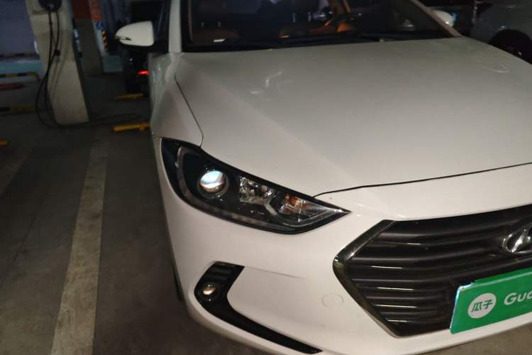 Used Hyundai Elantra (6th Generation / Lingdong) 2016 1.6L Automatic ZhiXuan – Elite Version Right Front Headlight