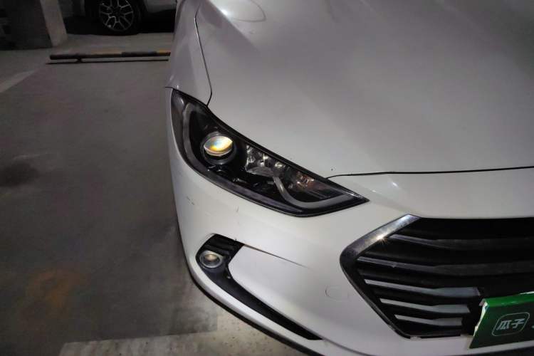 Used Hyundai Elantra (6th Generation / Lingdong) 2016 1.6L Automatic ZhiXuan – Elite Version Right Front Headlight