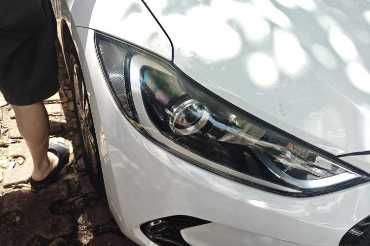 Used Hyundai Elantra (6th Generation / Lingdong) 2016 1.6L Manual ZhiXuan · Dynamic Model Right Front Headlight