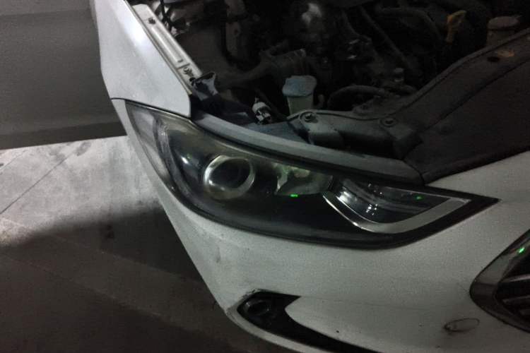 Used Hyundai Elantra (6th Generation / Lingdong) 2016 1.6L Automatic ZhiXuan – Elite Version Right Front Headlight